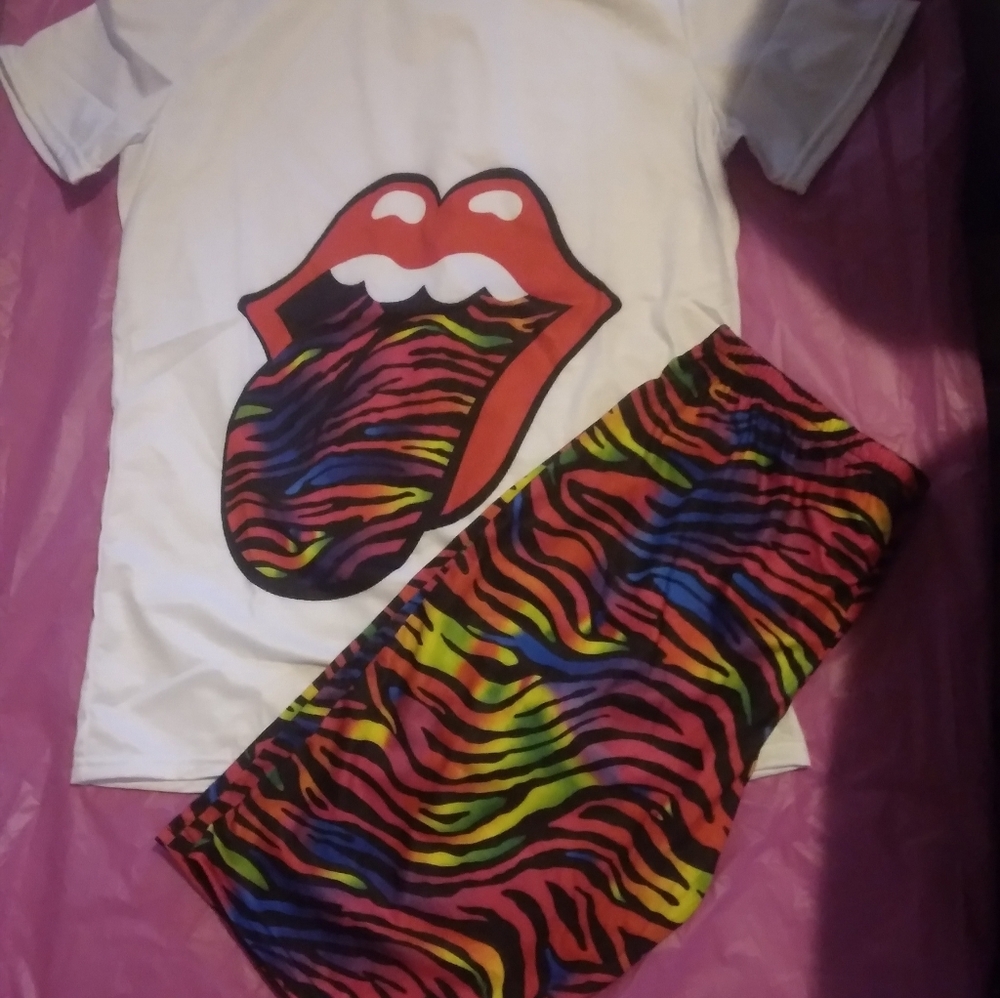 Ladies short set